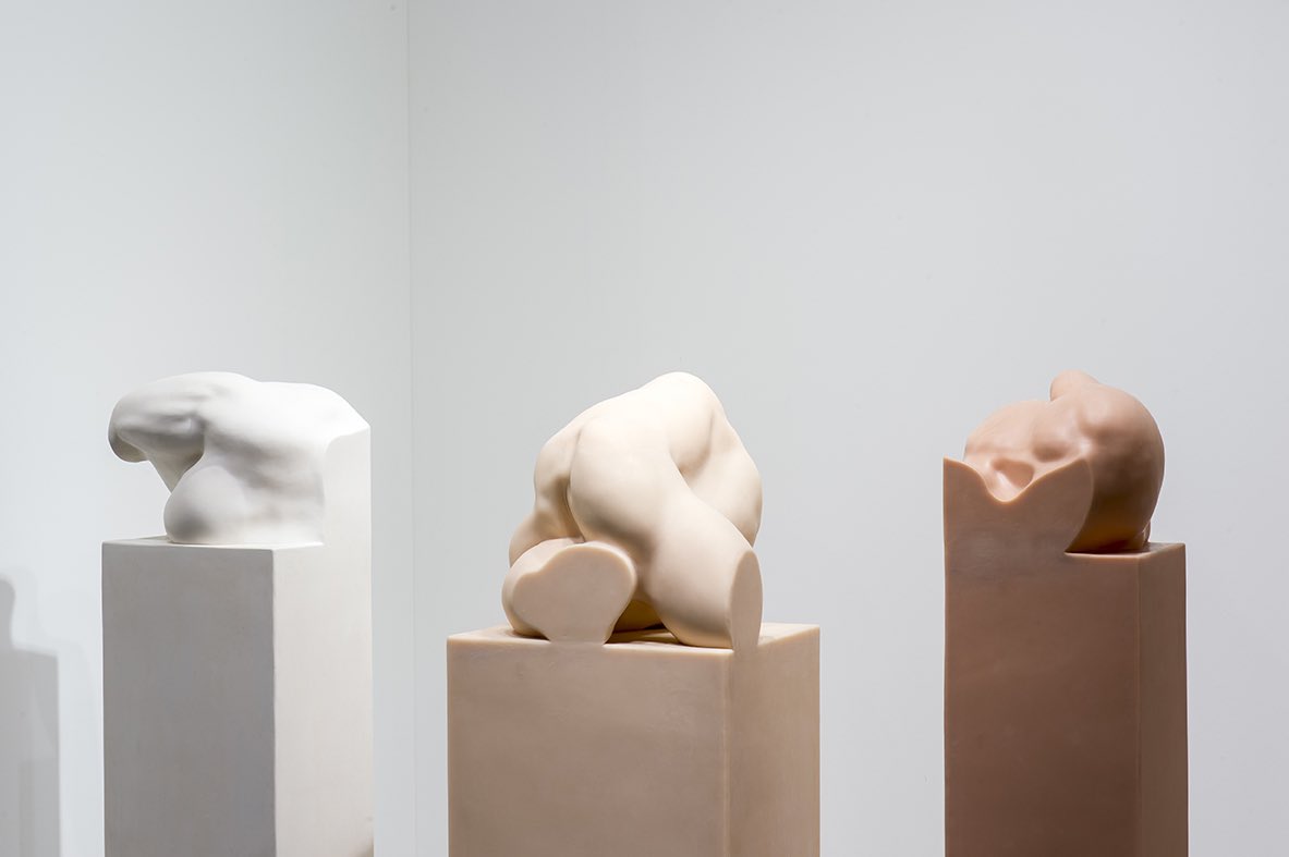 FIAC (@fiac) on Twitter photo FIAC GALLERIES • Martin Margiela, « Torso I (Medium) », « Torso II (plaster) », « Torso III (pale) », 2018-2021 via <a href="/zenoxgallery/">Zeno X Gallery</a> at FIAC 2021.
⠀⠀⠀⠀⠀⠀⠀⠀⠀
Courtesy of the artist and the gallery⠀⠀⠀⠀⠀⠀⠀⠀⠀
⠀⠀⠀⠀⠀⠀⠀⠀⠀
Photo : Marc Domage⠀⠀⠀⠀⠀⠀⠀⠀⠀ FIAC GALLERIES • Martin Margiela, « Torso I (Medium) », « Torso II (plaster) », « Torso III (pale) », 2018-2021 via <a href="/zenoxgallery/">Zeno X Gallery</a> at FIAC 2021.
⠀⠀⠀⠀⠀⠀⠀⠀⠀
Courtesy of the artist and the gallery⠀⠀⠀⠀⠀⠀⠀⠀⠀
⠀⠀⠀⠀⠀⠀⠀⠀⠀
Photo : Marc Domage⠀⠀⠀⠀⠀⠀⠀⠀⠀