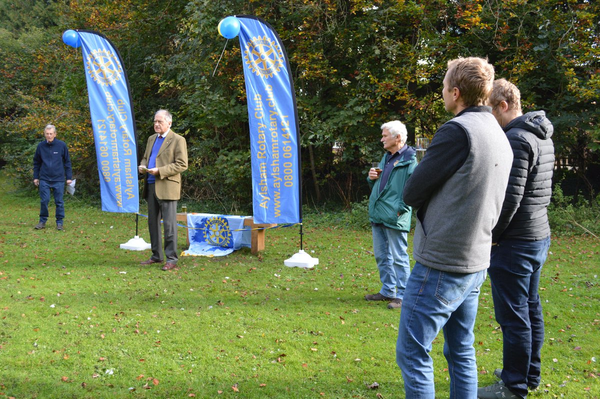 AylshamClub's tweet photo. On Sunday Aylsham Rotarians finally had the chance to remember Rotarian John Longhurst when a bench was unveiled in his memory at The Staithe. It was a lovely opportunity for family and friends to remember a kind and wonderful friend and Rotarian. https://t.co/OmJ5JsEria