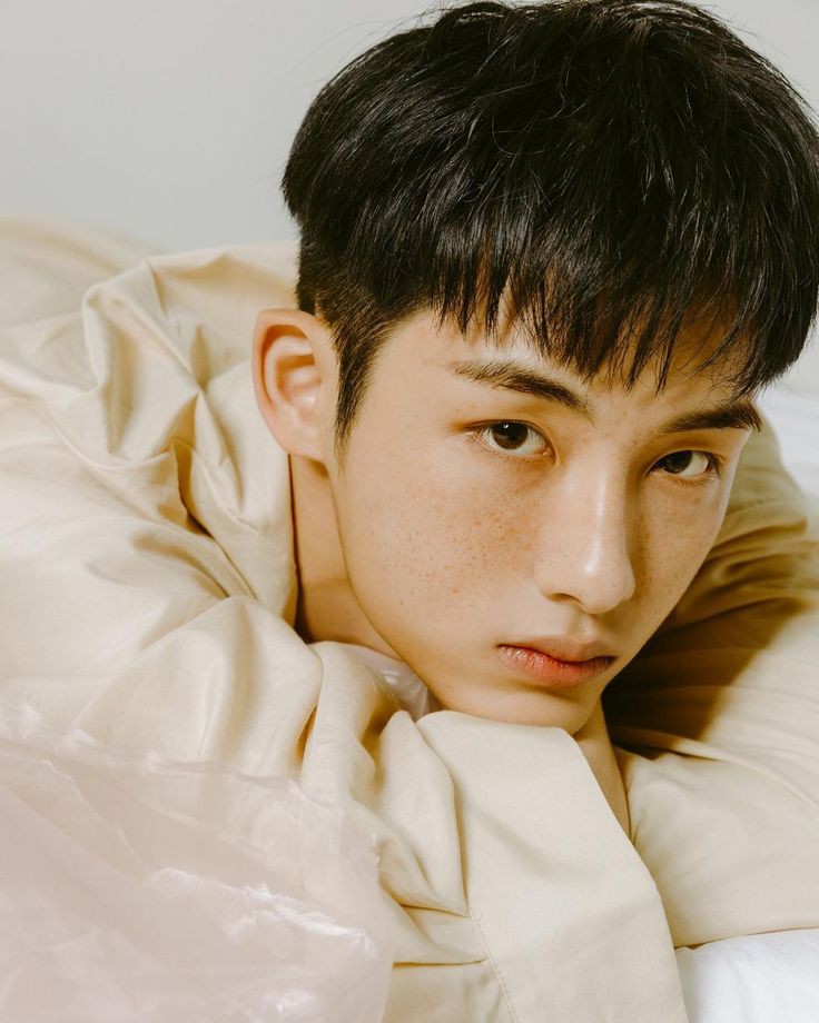 ୫ HAPPY WINWIN DAY ୫

Queremos desearle un muy feliz cumpleaños a nuestro bello Winwin, esperamos que reciba mucho amor de WayZenNie y le vaya muy bien en todos los proyectos que tiene ahora 💗

#董思成24岁生日快乐
#윈윈아_널_만나_내가_더_행복해
#HAPPYWINWINDAY 
#OnCloud24withDSC