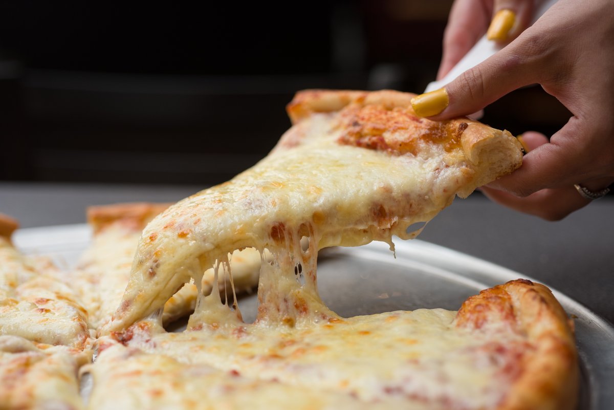 HotZpizza's tweet photo. Why settle for regular pizza when you can HOT Z PIZZA? 🔥🍕🔥

100% fresh ingredients, house-made dough. Real Italian inspired sauce. Endless pizzabilities. Pizza doesn’t get better than this. https://t.co/IH38AyYWIy