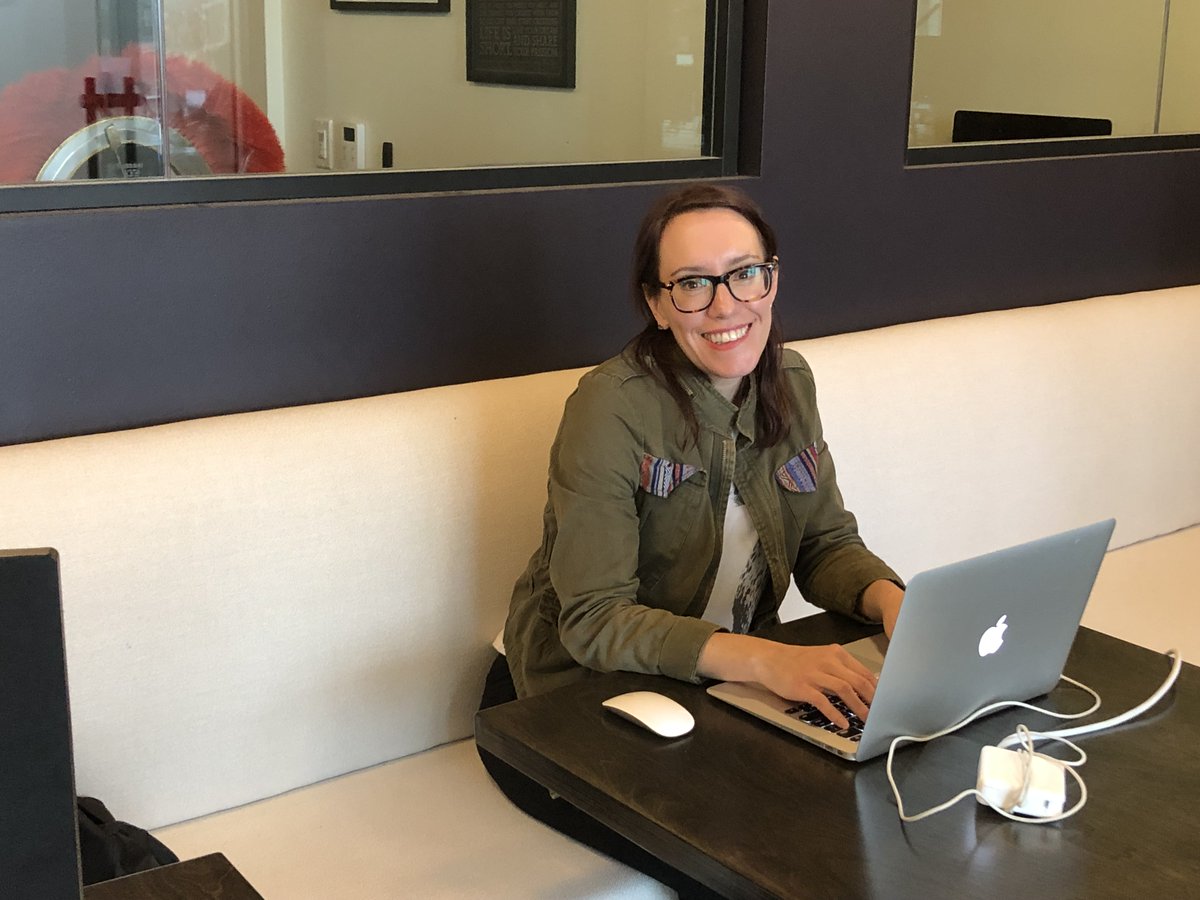 PointToPointLLC's tweet photo. As our team settles in at LimelightCoWork, we’re taking advantage of the view, wide-open spacing and the brilliant design of Electric Gardens.

Point To Point #officedesign #marketing https://t.co/9LuoOZOnuR