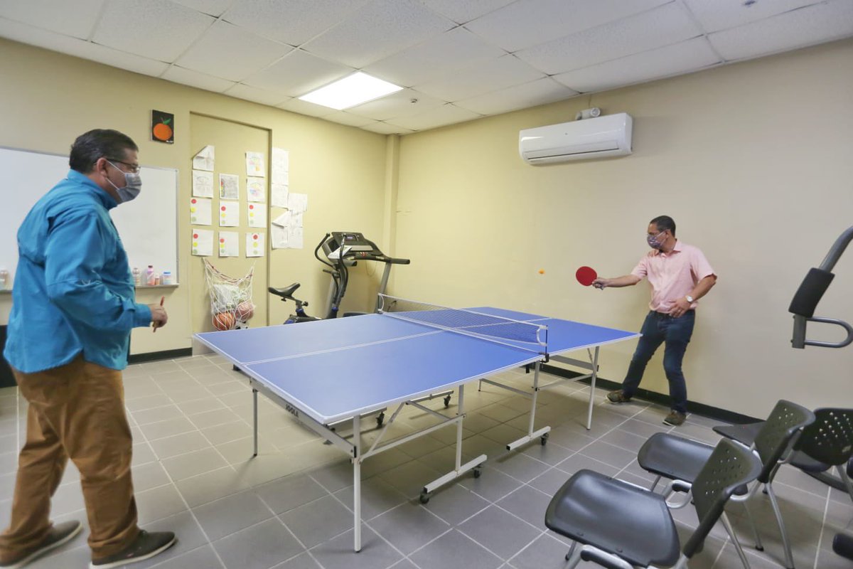 Continuamos nuestras visitas, esta vez al Centro de Desintoxicación Estancia Serena en Juncos. #SesionesComunitarias 📸Tammy Olivencia #CámaraPR