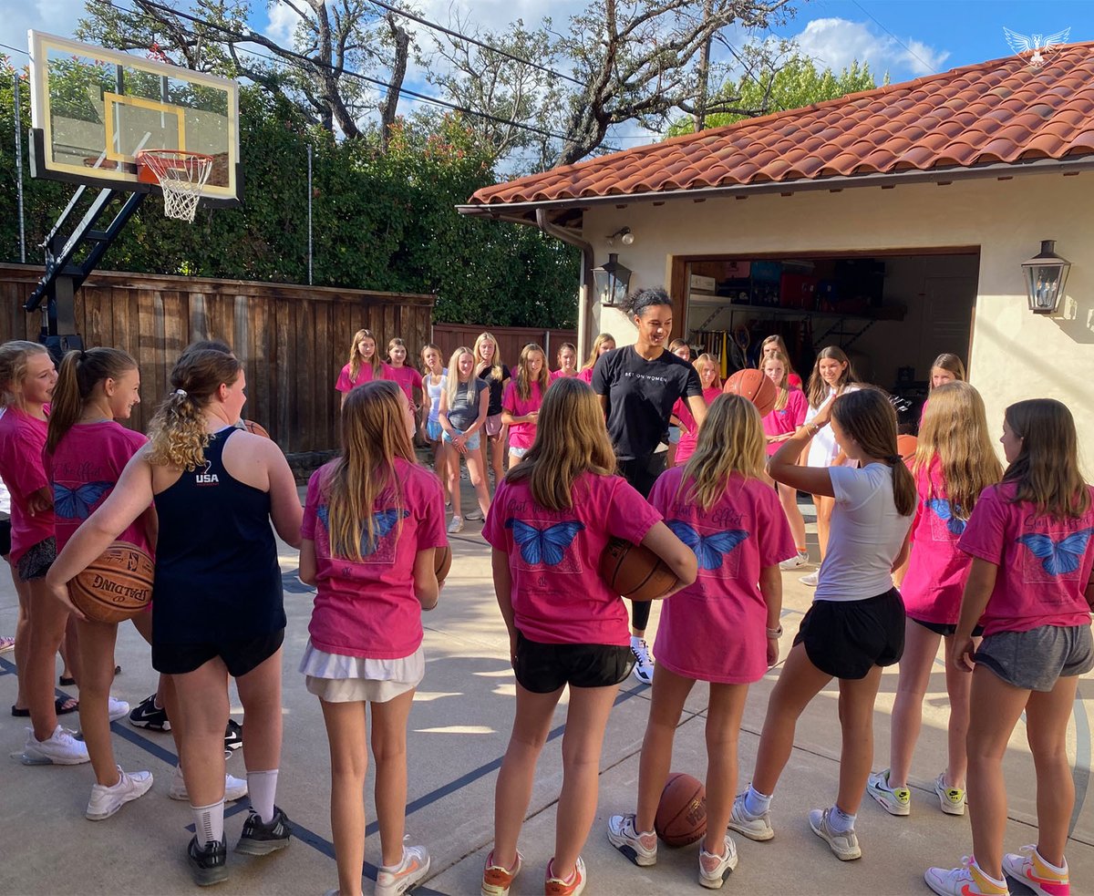 DallasWings's tweet photo. Over the weekend, Satou paid a visit to the Fort Worth chapter of the National Charity League. 

The class of 2026 learned about the importance of setting goals, mental health, and life balance and ran some drills to test out their basketball skills 👏 https://t.co/ALWUjABC6o