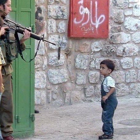 SoussiYnes's tweet photo. L'enfance en Palestine 💔
#FreePalestine https://t.co/8mufdd60lD