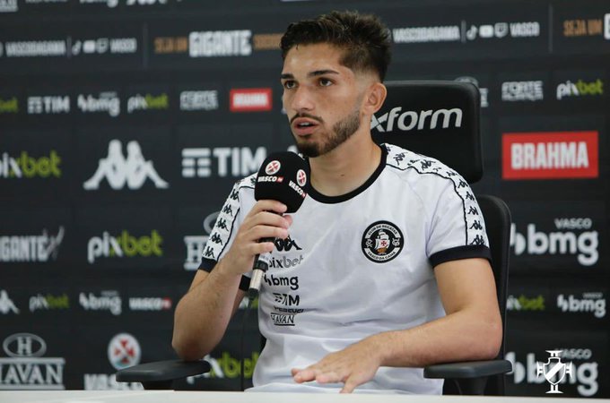 Andrey em entrevista coletiva no Clube vascaíno. Foto: Rafael Ribeiro/VascoDaGama