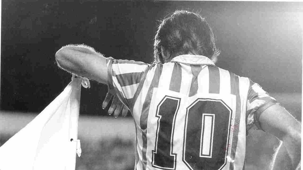 Hoy cumple años el más grande de la historia del <a href="/RealBetis/">Real Betis Balompié 🌴💚</a> . Feliz cumpleaños Flaco