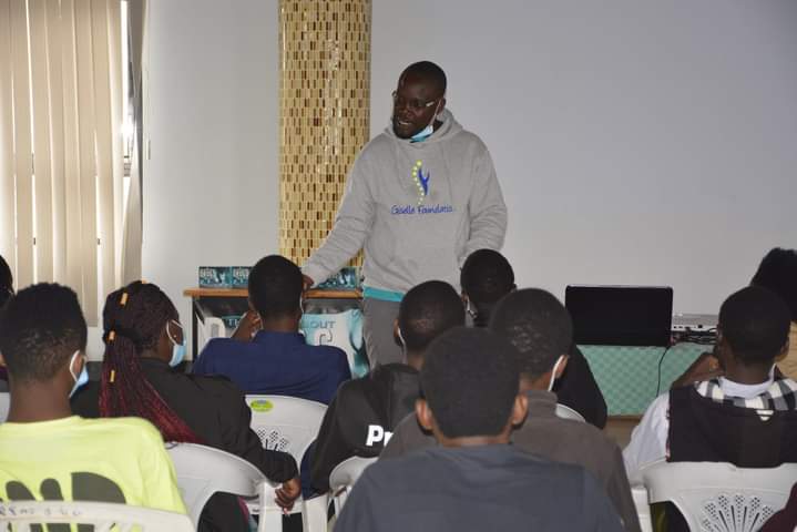 GiselleOrg's tweet photo. We are committed in providing the truth about drugs information to students in Universities, this is our 3rd year training students on drugs and substances of abuse.We are currently training 80 students as peer educators at Dedan Kimathi University,Nyeri
@drugfreeworld https://t.co/ji2rCWacDm