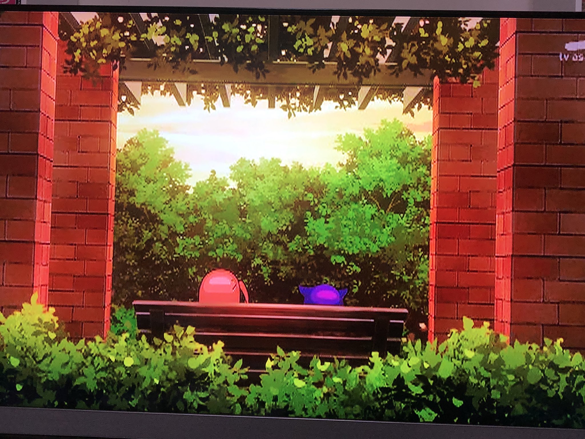 تويتر Lala على تويتر ジャヒー様はくじけない 12話 Cパートの公園のベンチに並んで座るジャヒーとこころの後ろ姿を見て たまゆら Hitotose 1話 図書公園のベンチに座るぽってとちひろの後ろ姿を思い出したが 柱とかベンチの数が全然違ってた T Co