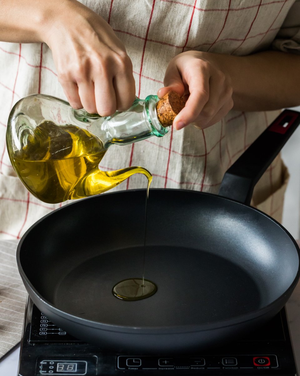 ClubRoyalOnline's tweet photo. 📝 Cómo cocinar correctamente el salmón a la plancha: https://t.co/5FtpyLX8oP