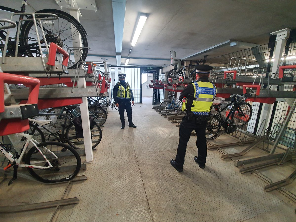 BTPCasey's tweet photo. RichmondPNT officers are conducting cycle theft prevention patrols on @SW_Help trains and stations between #Richmond & #Twickenham. For more information on #CycleSecurity visit https://t.co/Mte8cWoTHM https://t.co/q5KBhX4sST