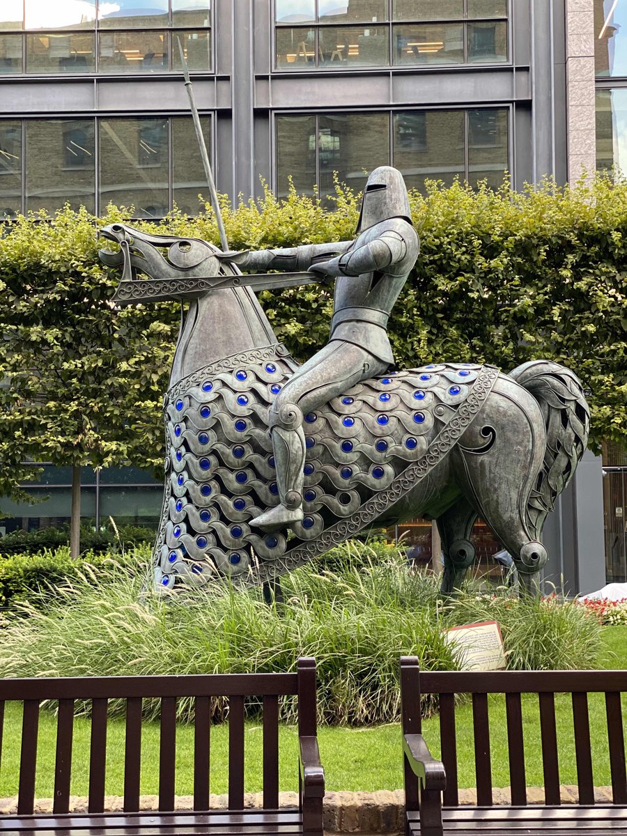 DanielPhotogra4's tweet photo. Sightseeing in @visitlondon some very lovely statues I encountered on my visit! 🤔 #London #england #photography #photographer #travels #statues https://t.co/uD62MN5vyH