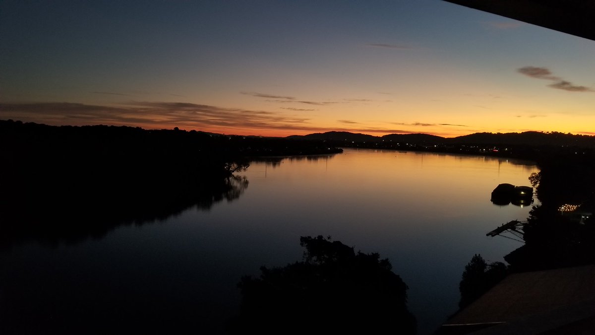 MarissaChatt's tweet photo. It's going to be a beautiful day #Chattanooga! https://t.co/Rdu1UiNue9