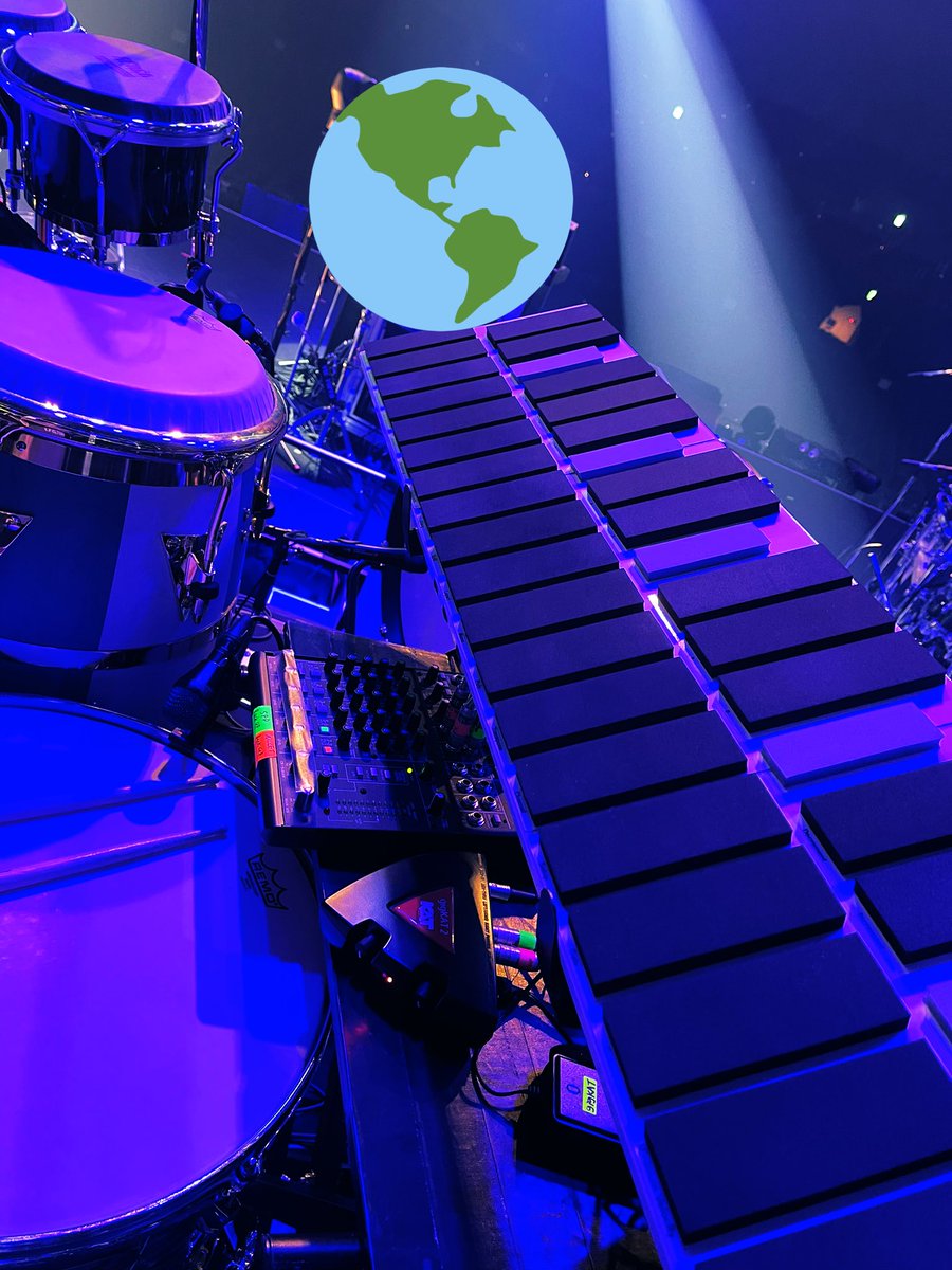 本日はOfficial髭男dism one – man tour 2021-2022 – Editorial 神戸1日目
ワールド記念ホールでした🕌
演奏が一瞬で終わってしまうほど楽しい時間でした！とにかくクラップの威力やばめでした👐🦀
明日も手爆発して頑張ります💥🤚
手が、
#Offical髭男dism 
#Editorialツアー 
#ヒゲダン
#malletkat