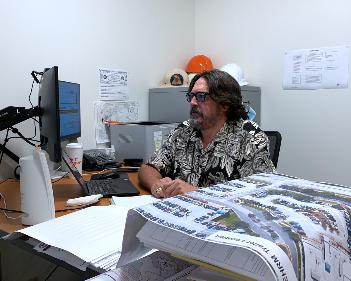 WPBVAHCS's tweet photo. We captured several of our #VAWestPalmBeach engineers behind the scenes doing what they do best...keeping everything running smoothly. Please join us in celebrating them for National Health Care Facilities and Engineering Week!
#HealthEngWeek https://t.co/OKcg6BQtTy