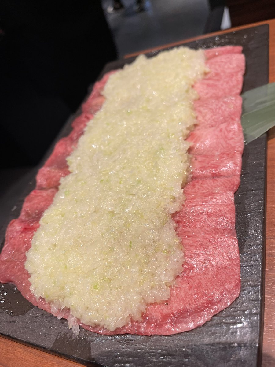 rakko_ch's tweet photo. ダイエット宣言翌日の晩御飯っこ。たんが美味し過ぎっこ。焼肉最高っこ。ぽんが最高っこ。 https://t.co/NqxFZsMgFi