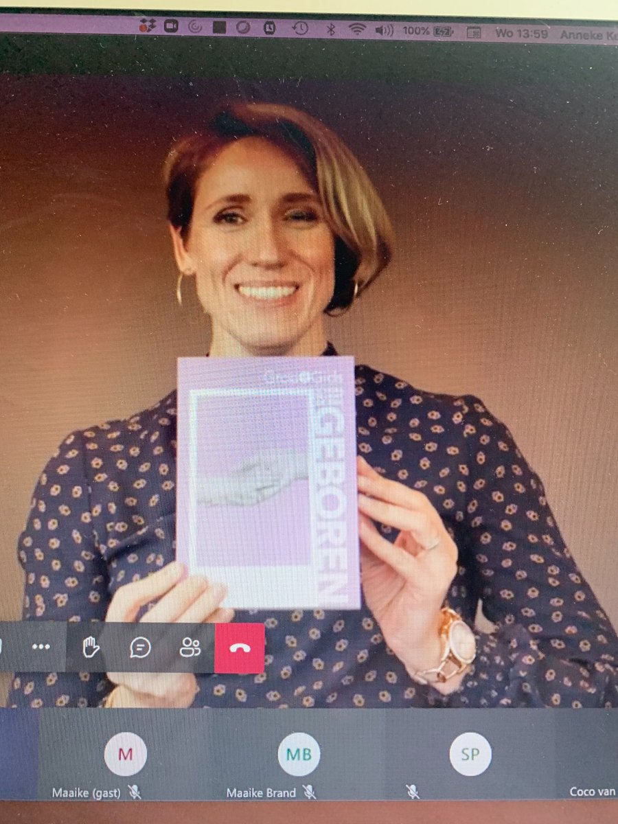 AnnekeKesler's tweet image. De nieuwe GroeiGids te vroeg, te licht of ziek geboren is uitgereikt aan en door Simone Kukenheim, wethouder in Amsterdam. Vervolgens in een webinar in de week van Gezonde Kansrijke Start is deze GroeiGids gepresenteerd. #groeigids # #kansrijkestart #prematuur @MaritRecourt