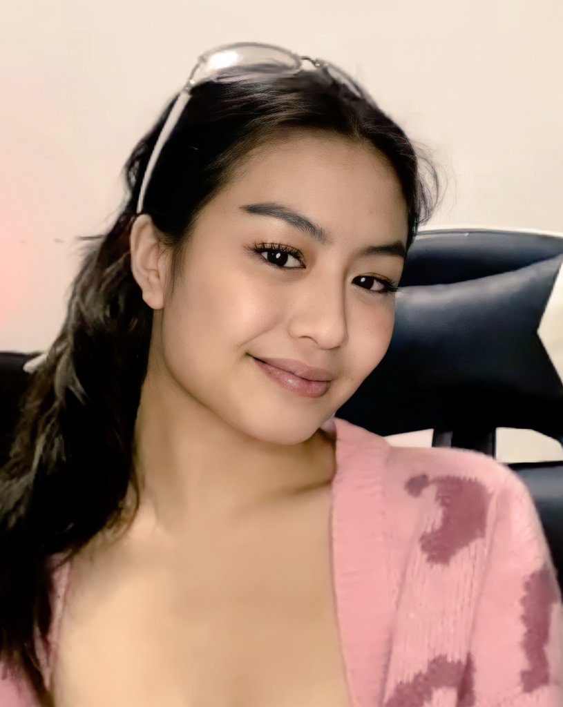 AshleySlappers's tweet photo. [#KeepingUpWithAsh Episode 60]

Diamonds: 201.2K
Likes: 63.49K
Total Views: 1,365

LIVE ENDED! Thank you everyone for tuning in and for dropping virtual gifts. See you next live! 🥰🖤

#AshleyDelMundo | @lallainashley https://t.co/JBjja43e6o