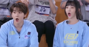 xiaojiunagqc's tweet photo. I'll always find it cute how Nine and Nene's names are so similar and the only thing that differs it ks one vowel hahaha, also it's so cute how they are both amazing vocalists and were known also for their cute accents when speaking chinese 🥰😂
https://t.co/4aDf47BhN8