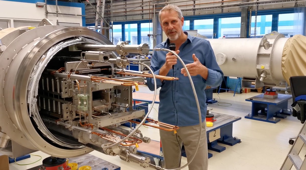 FAIR_GSI_de's tweet photo. In #Darmstadt entsteht eine riesige neue #Teilchenbeschleuniger-Anlage, mit der Sterne und Elemente erforscht werden?
Wer das noch nicht wusste, sollte auf jeden Fall am Freitag, 29.10. um 13 Uhr bei unserer #Online-#Besichtigung dabei sein! 
https://t.co/ENf92B1tqb
© GSI/FAIR https://t.co/fKYlqSFTZv