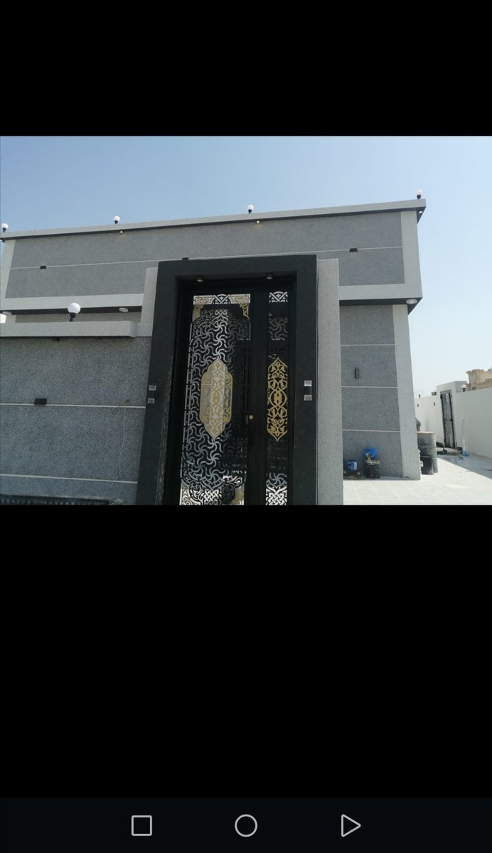 Miishhaell's tweet photo. فله دور أرضي مساحه ٤١٠م مكونه من ٥غرف ٣حمام وصاله ولها مدخلين مدخل نساة ومدخل رجال وعلى شارع ٢٠ مزفلت ومنور وقريبه من الخدامات مطلوب فيها مليون و٥٠الف صافي للجادين https://t.co/RLpvXbQiWX