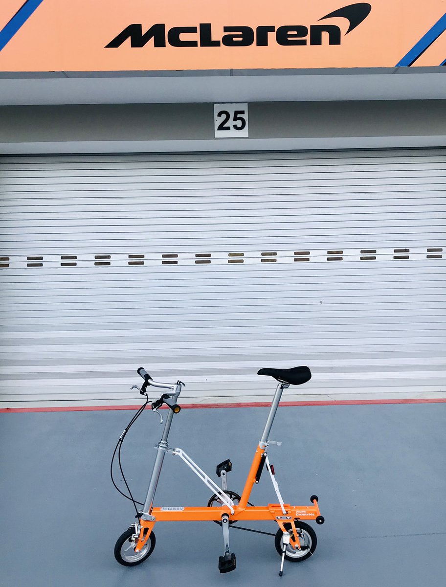 Testing new gadget down at the F1 pitlane. Almost spot on, colour-wise!