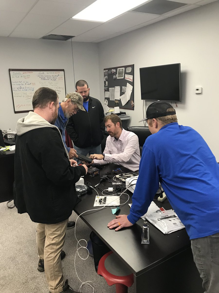 NisewongerAV's tweet photo. Love walking in on the “meeting of the minds” Adam does such a fantastic job leading our install team! #nodetailistoosmall https://t.co/9u0EDiz6sr