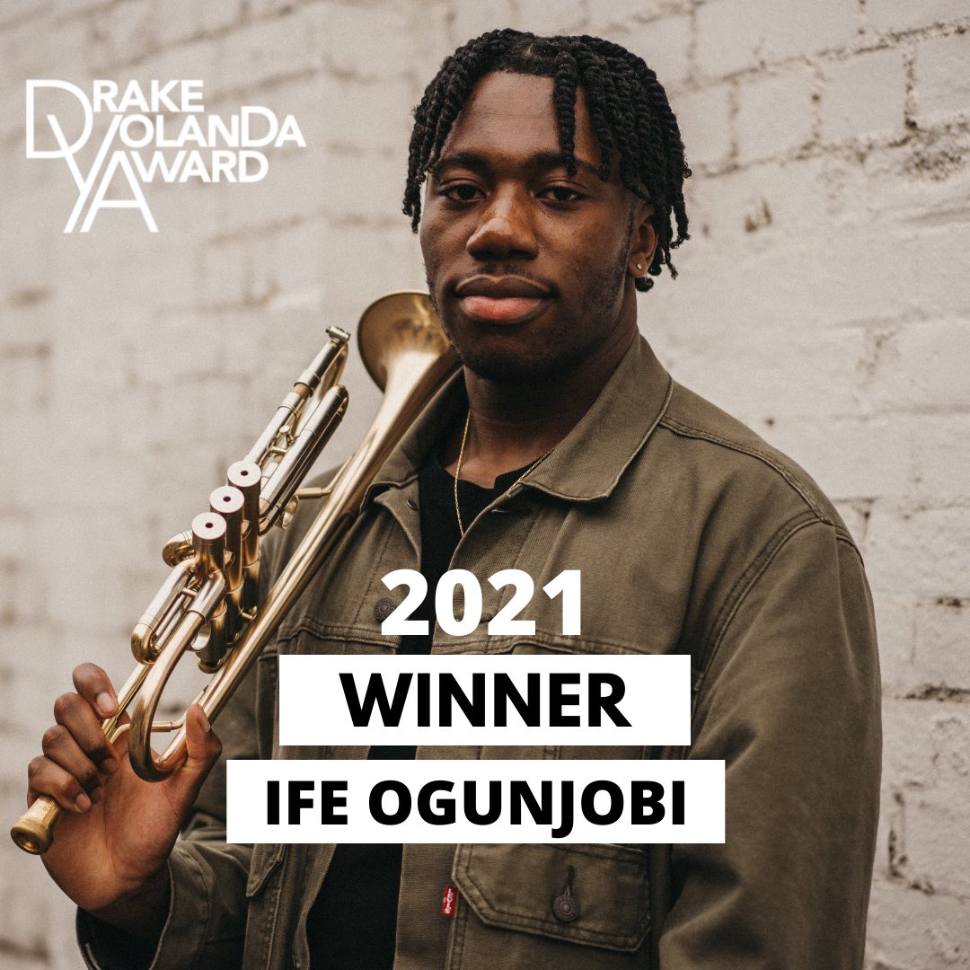 Drake YolanDa Award tweet media