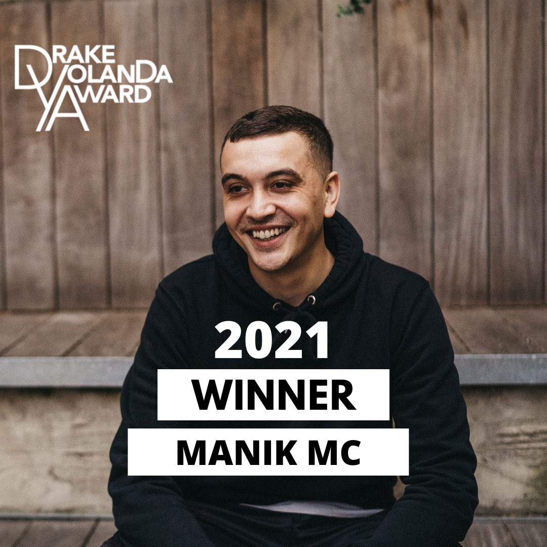 Drake YolanDa Award tweet media