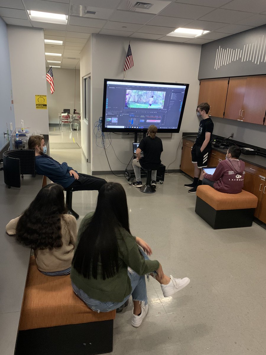 MrsKaseySmith's tweet photo. Final film is due this week. Using the collaboration area to edit as a group! #WarriorWay #FilmandStudio #Adobe #TechEd https://t.co/6xZTRuGivK