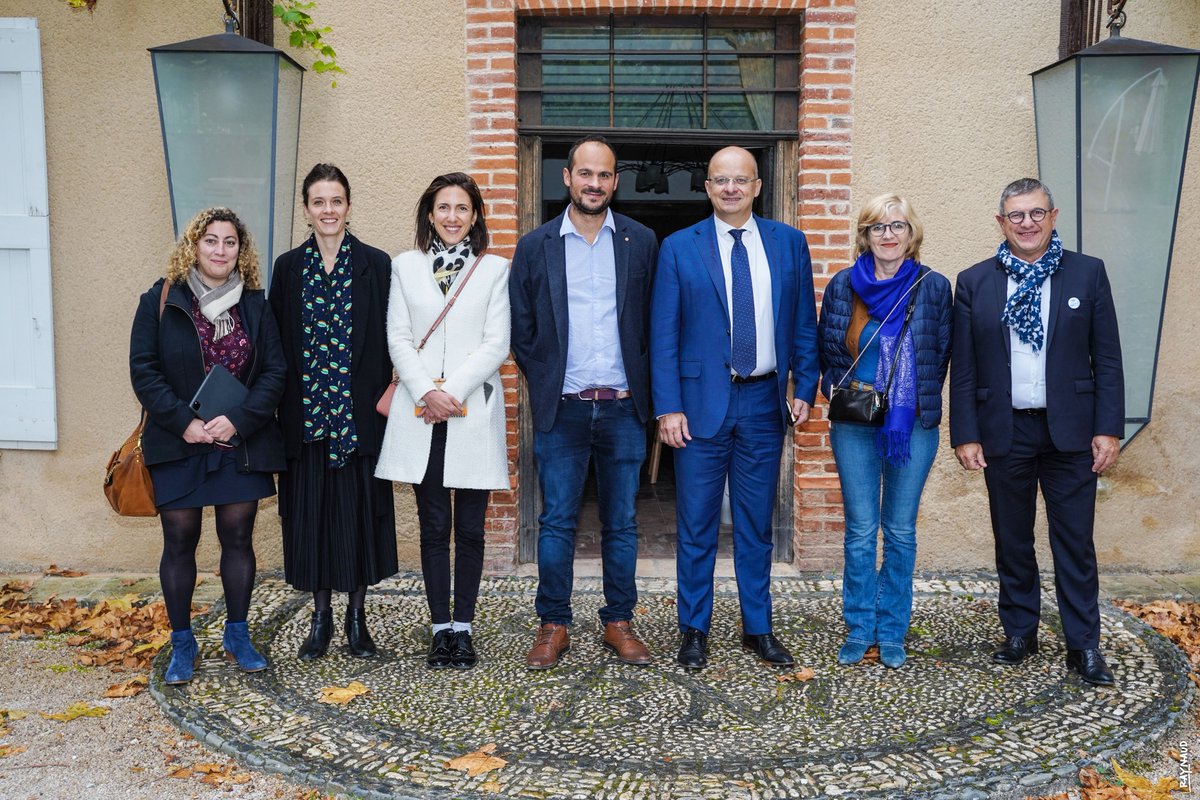 Amarenco Group (@amarencogroup) on Twitter photo Vendredi 22 octobre, suite à une séance de travail à la <a href="/CCI_du_Tarn/">CCI du Tarn</a>, les députés européens M. <a href="/GrudlerCh/">Christophe GRUDLER</a> et Mme <a href="/ValerieHayer/">Valérie Hayer</a> ont visité le siÚge d'Amarenco France. Ils étaient accompagnés de Mme <a href="/VerdierJouclas/">Marie-Christine Verdier-Jouclas</a>, députée du Tarn, et de M. Bossi, Président de la CCI. Vendredi 22 octobre, suite à une séance de travail à la <a href="/CCI_du_Tarn/">CCI du Tarn</a>, les députés européens M. <a href="/GrudlerCh/">Christophe GRUDLER</a> et Mme <a href="/ValerieHayer/">Valérie Hayer</a> ont visité le siÚge d'Amarenco France. Ils étaient accompagnés de Mme <a href="/VerdierJouclas/">Marie-Christine Verdier-Jouclas</a>, députée du Tarn, et de M. Bossi, Président de la CCI.
