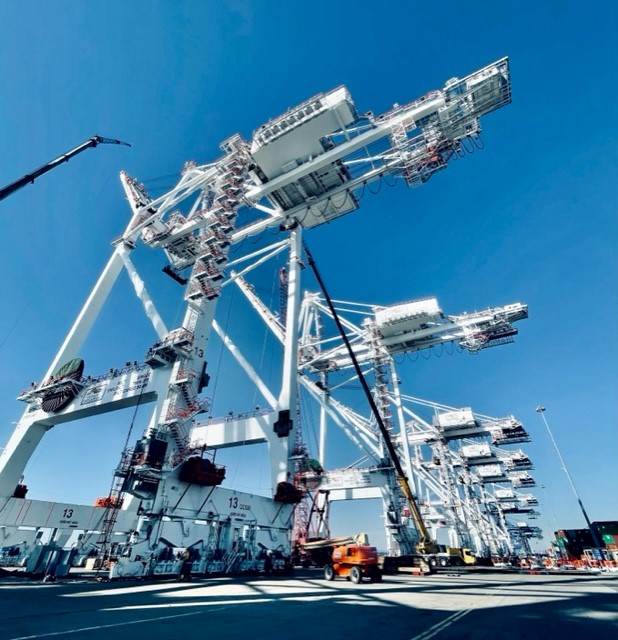portsamericahq's tweet photo. Remember those brand new Ship to Shore cranes that recently arrived at the port? We have started to jack up the first two which means we're another step closer to getting them fully functional. #forwardPAC https://t.co/k8XGBaThWI