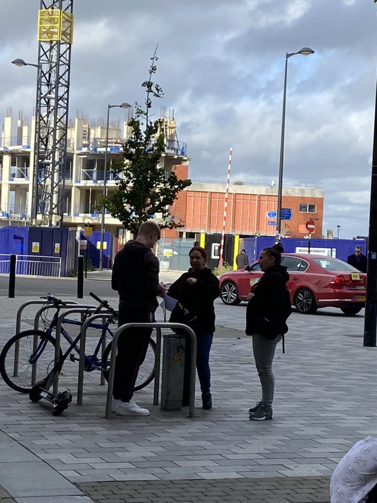 GBMC73's tweet photo. 🤓 Fantastic to see the #Medway #HOPE #Crew in action today 💛 

👉🏻 All told the peers supplied 21 LifeSaving #Naloxone kits across 2 afternoons in #Chatham @ABetterMedway 👏👏👏

🤓 Lovely to hear that everyone is feeling proud of them selves are raring to go again 🙌🏻 #Boom https://t.co/TOSD4rwqb8