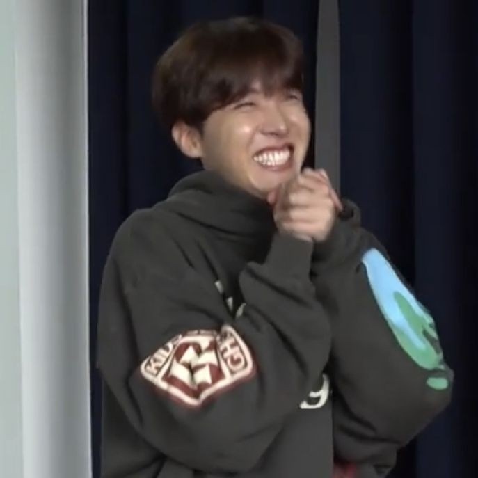 biebtaeberry's tweet photo. hoseok being a serotonin boost — an adorable thread; https://t.co/mpqDZtDRcv