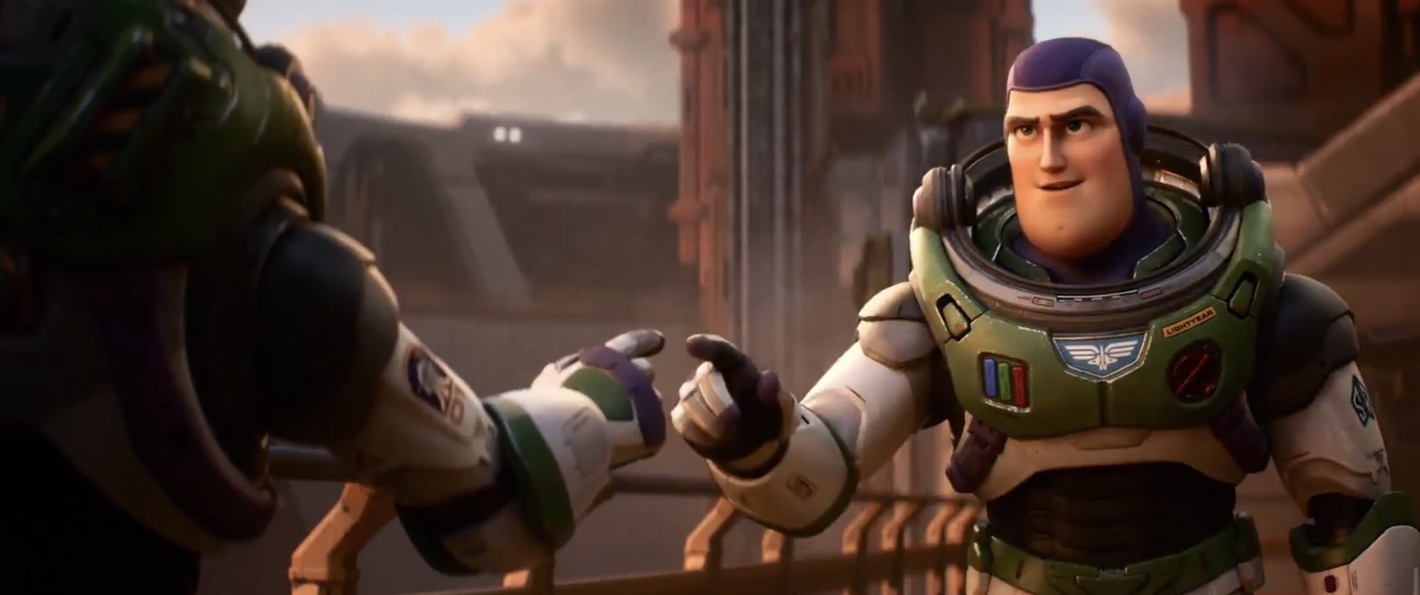 buzz lightyear trailer película movie 2022 