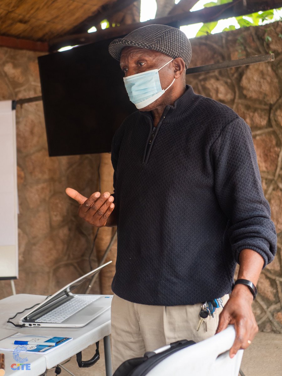 citezw's tweet image. Facilitating at the training, Reverend Ray Motsi emphasised on the important role that journalists have in documenting the challenges faced by genocide victims and being a mouthpiece for their requests in seeking justice

#AsakheFilmFestival
#PowerofMemory