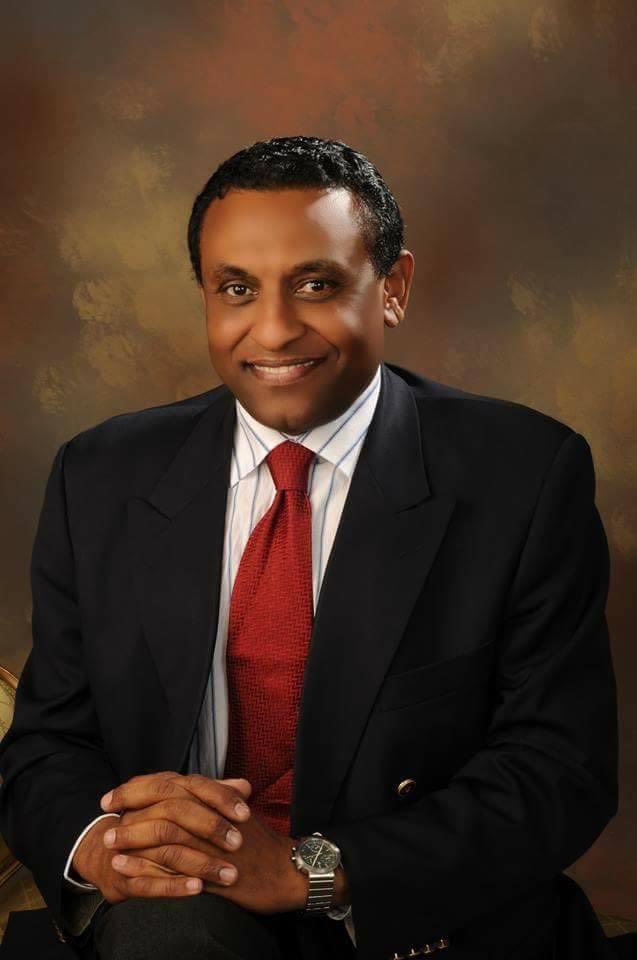 hafizangabo1's tweet image. الانقلابيون يحالون فرض كامل إدريس الرئيس السابق لمنظمة الملكية الفكرية كرئيس وزراء لهم. أدريس متهم بتزوير تاريخ ميلاده للتجديد له في رئاسة المنظمة وحدثت ضجة كبرى اجبرته على الاختفاء.. وكان أحد المرشحين الذين استخدمهم المخلوع البشير  لاضفاء شرعية لانتخابات 2010
#الردة_مستحيلة