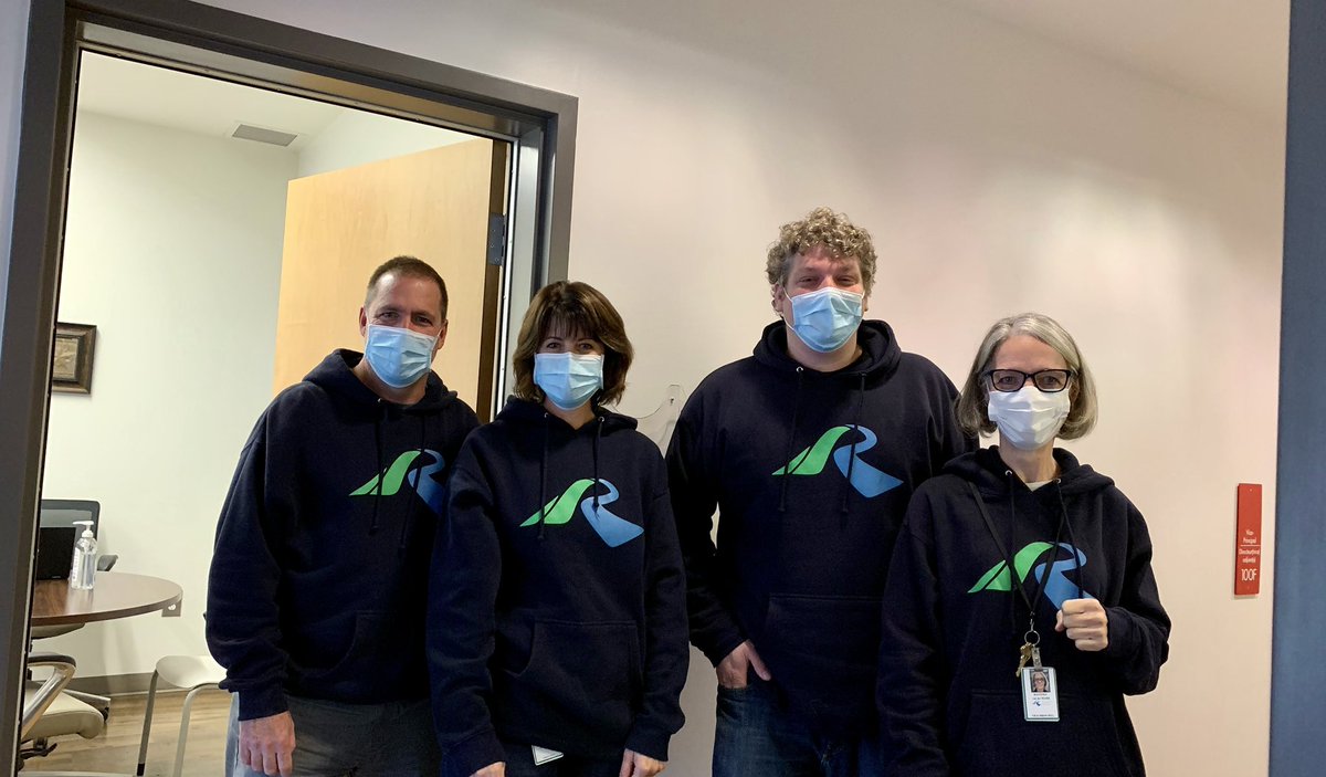 Valour-druplets! #twinday #spiritweek <a href="/ValourSchool/">Valour JK-12 School</a> @rcdsb