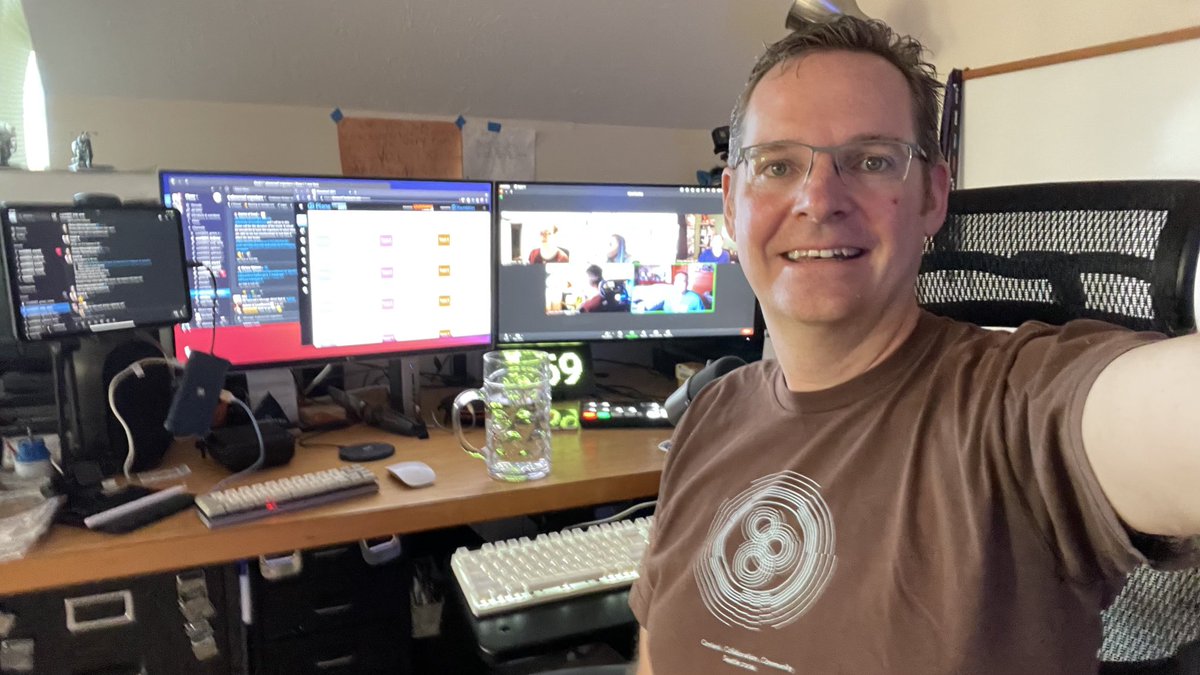 CalvinHP tweet media