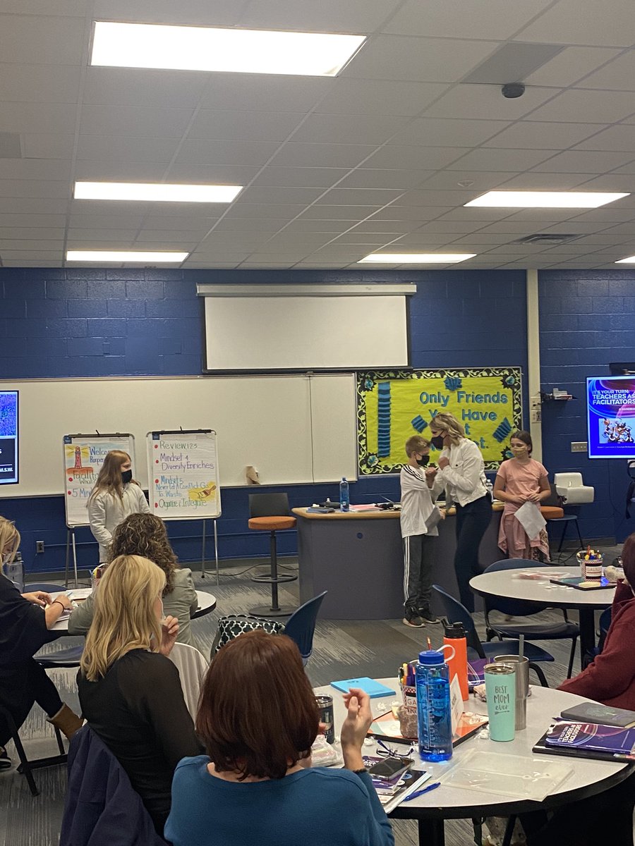 Student leaders at Riley Upper Elementary School welcoming Galileo leaders:  An amazing way to start our day with Carolyn McKanders: Teachers as Facilitators #galileoleads212 #galileoalumni #livoniastudentleaders
