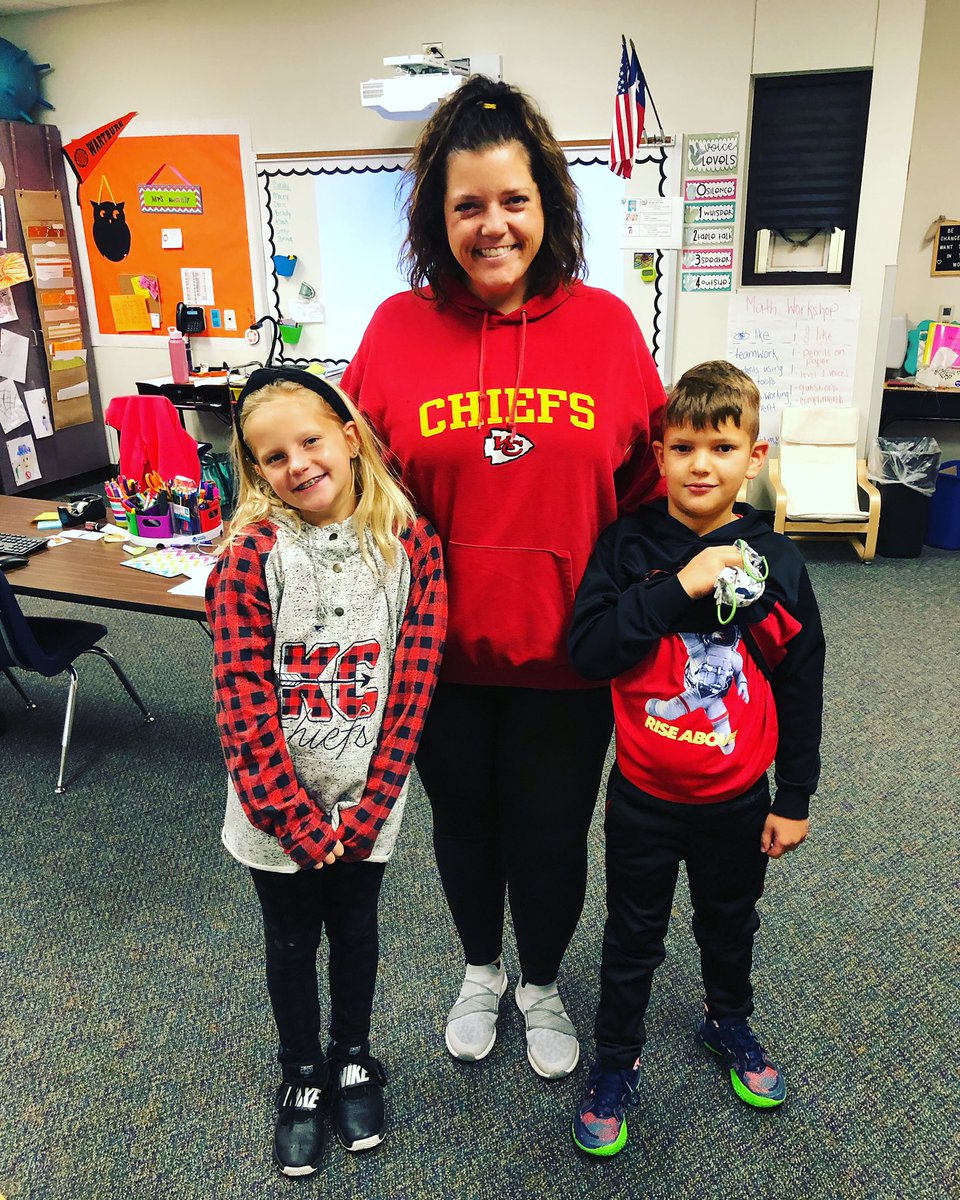 Stefanie DeWolf tweet media