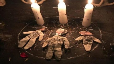 LosPoliticosVer's tweet photo. IGNORANCIA 
En la medida en que las personas adquieran conciencia de lo absurdo que son los rituales de magia, seremos una sociedad más civilizada y próspera sin tener que recurrir a maltratar animales "para que nos vaya bien" #opinion @Marige80 
https://t.co/Zv7srxZneF https://t.co/7y4saqowN4