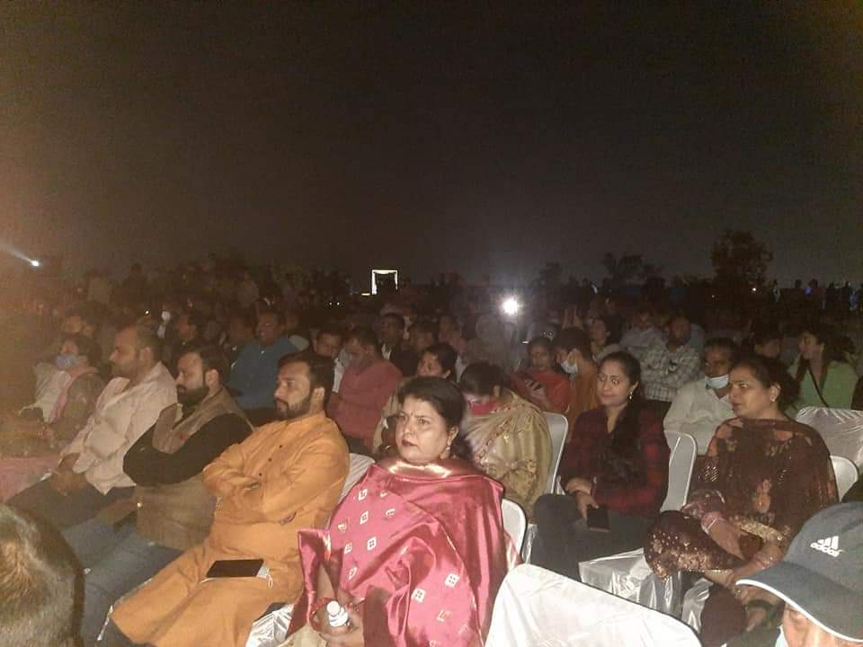 SunitaG59829640's tweet photo. #AzadiKaAmritMahotsav
#Light& #SoundShow
Hon'ble Councillor & Member Executive JMC attend Smt. Sunita Gupta attend Light & Sound Show at Bahufort Jammu under Smart City Project. https://t.co/BtSHeXVltK