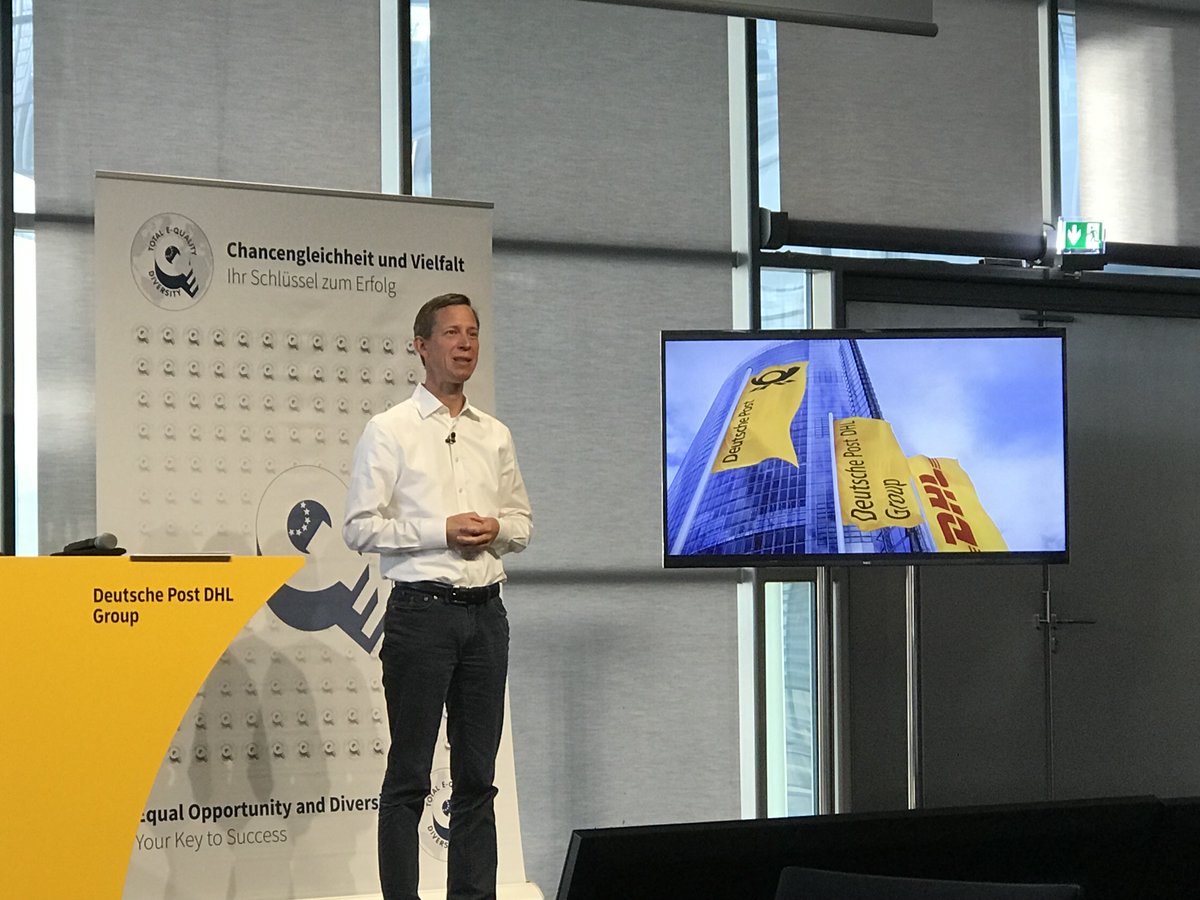 TEQ_eV's tweet photo. Herzlichen Glückwunsch an die 60 mit dem TOTAL E-QUALITY Prädikat für Chancengleichheit und Vielfalt ausgezeichneten Organisationen! Es war eine inspirierende Veranstaltung live aus dem @Posttower in Bonn. #teq21 #TotalEquality #chancengleichheit #diversity @DeutschePostDHL https://t.co/w1C2rmy5RF
