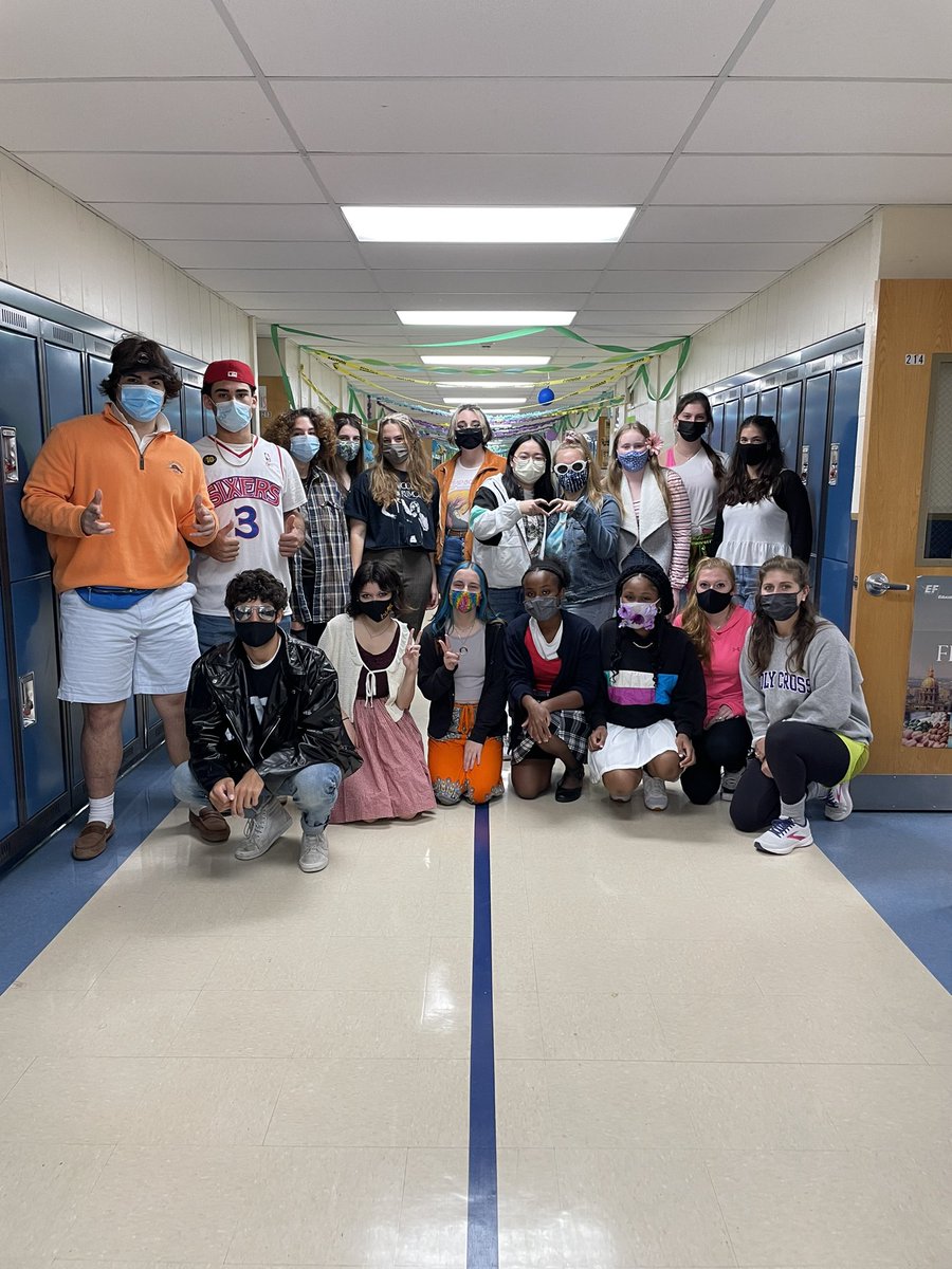 Spirit week day 3: decades day!! Fr 4/5 leaned into it! <a href="/Colls_HS/">Collingswood High School</a> #collsedu <a href="/taryn129/">Taryn silverman</a> #collsfrench