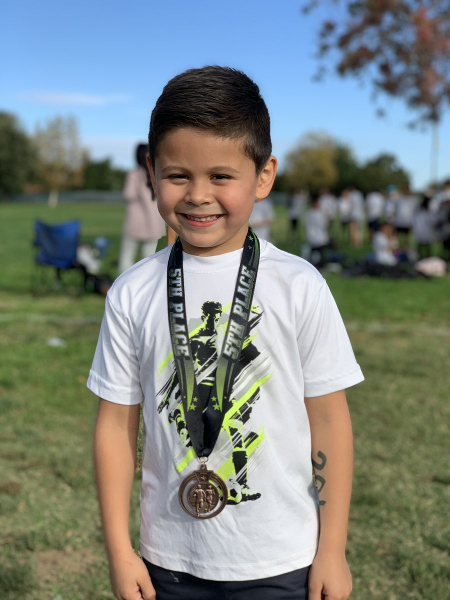 Congratulations to all of our Cross Country participants that represented Campus Park School yesterday, October 26th. Here are a few pictures of some of our Eagle Winners 🦅