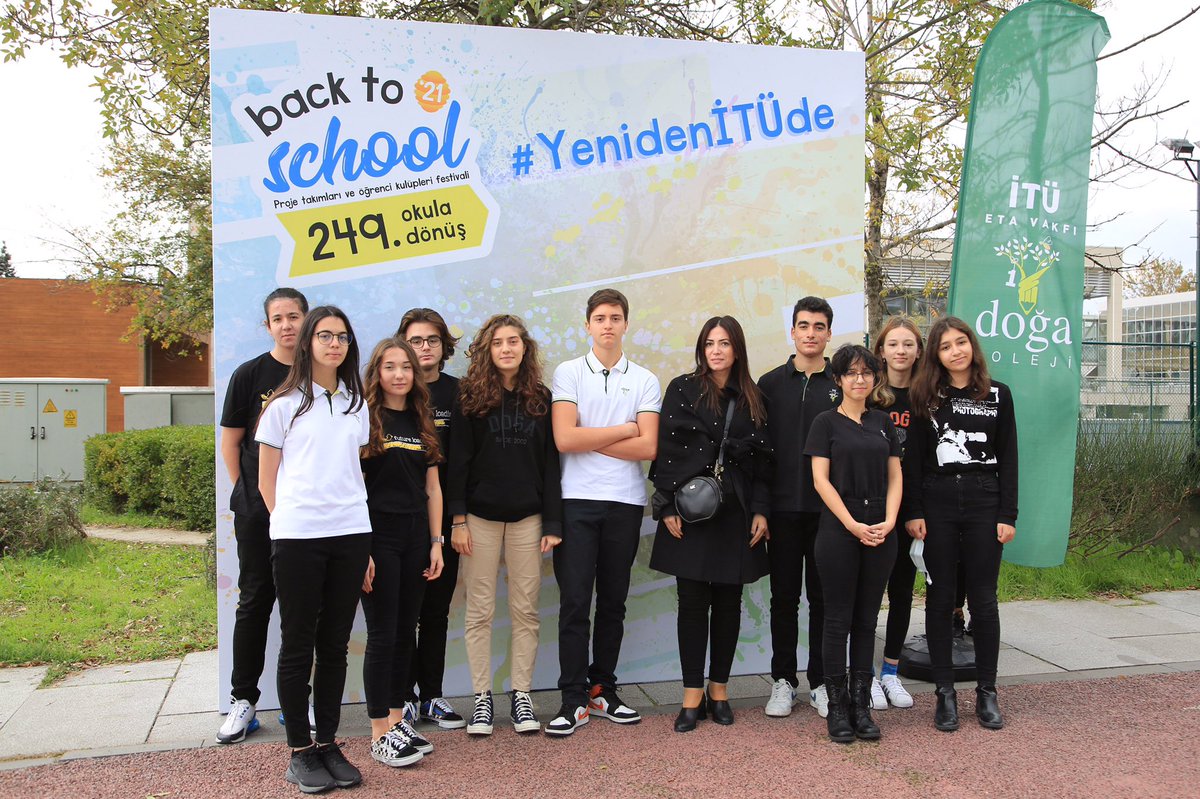 DogaOkullari's tweet photo. Doğalılar İTÜ’de!
Back To School’21 kapsamında öğrencilerimiz  proje takımlarını ve öğrenci kulüplerini yakından tanıdılar.
@ikoyuncu07 @itu1773 
🐝💚 https://t.co/U0TXfGA55P