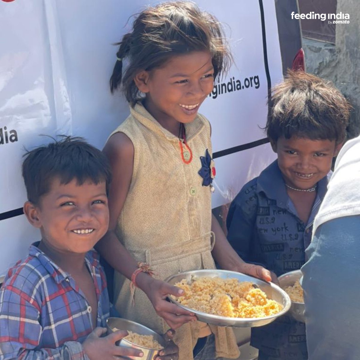 FeedingIndia's tweet image. Healthier children = brighter future. Say hi to our young beneficiaries!👋👦👧 

#FeedingIndia #DailyFeedingProgram #ZeroHunger