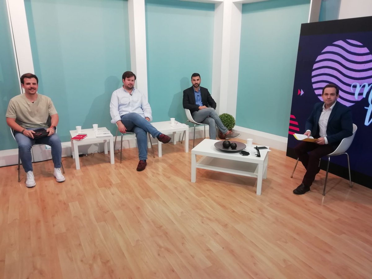 👥Esta semana en la #tertulia de #MálagaTeve con <a href="/DavidMoralesMLG/">David Morales</a> nos acompañan <a href="/antgarm/">AntonioGarciaMendoza</a> Coordinador General <a href="/NNGGMalaga/">NNGG Málaga</a>, @JoseMariaRealCs Delegado Organización <a href="/CsMalaga_Prov/">Ciudadanos Málaga Provincia</a> y Jorge Padilla, Secretario General Juventudes Socialistas de Torremolinos

▶️cutt.ly/2RDVUMF