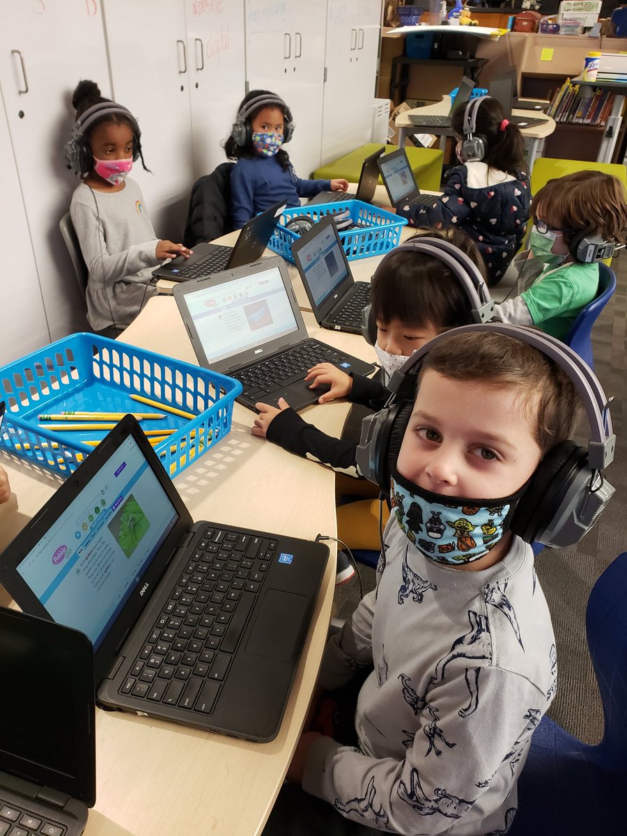 K students are using PebbleGo to learn about animals &amp; how to use the Chromebook <a href="/carsonteach/">Cindy Carson</a> <a href="/wbloomfieldschl/">wbloomfieldschl⚓️</a> <a href="/SpitzleyDoherty/">Daniel Spitzley</a> #wbsdStronger