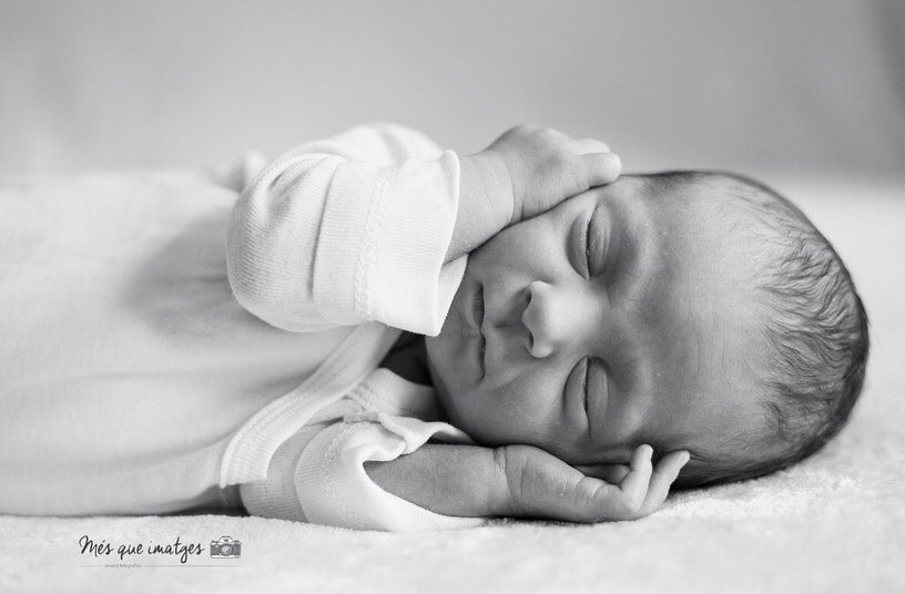 MesQueImatges's tweet photo. Reportatges  newborn a casa, fotografies naturals i al vostre entorn. 

#Mésqueimatges #Girona #lifestyle #regals #decoració #newborn 
#Impressió #Igersgirona #botiguesdegirona #descobreixgirona #comerçgirona #fotografgirona https://t.co/BC1NK7isLK